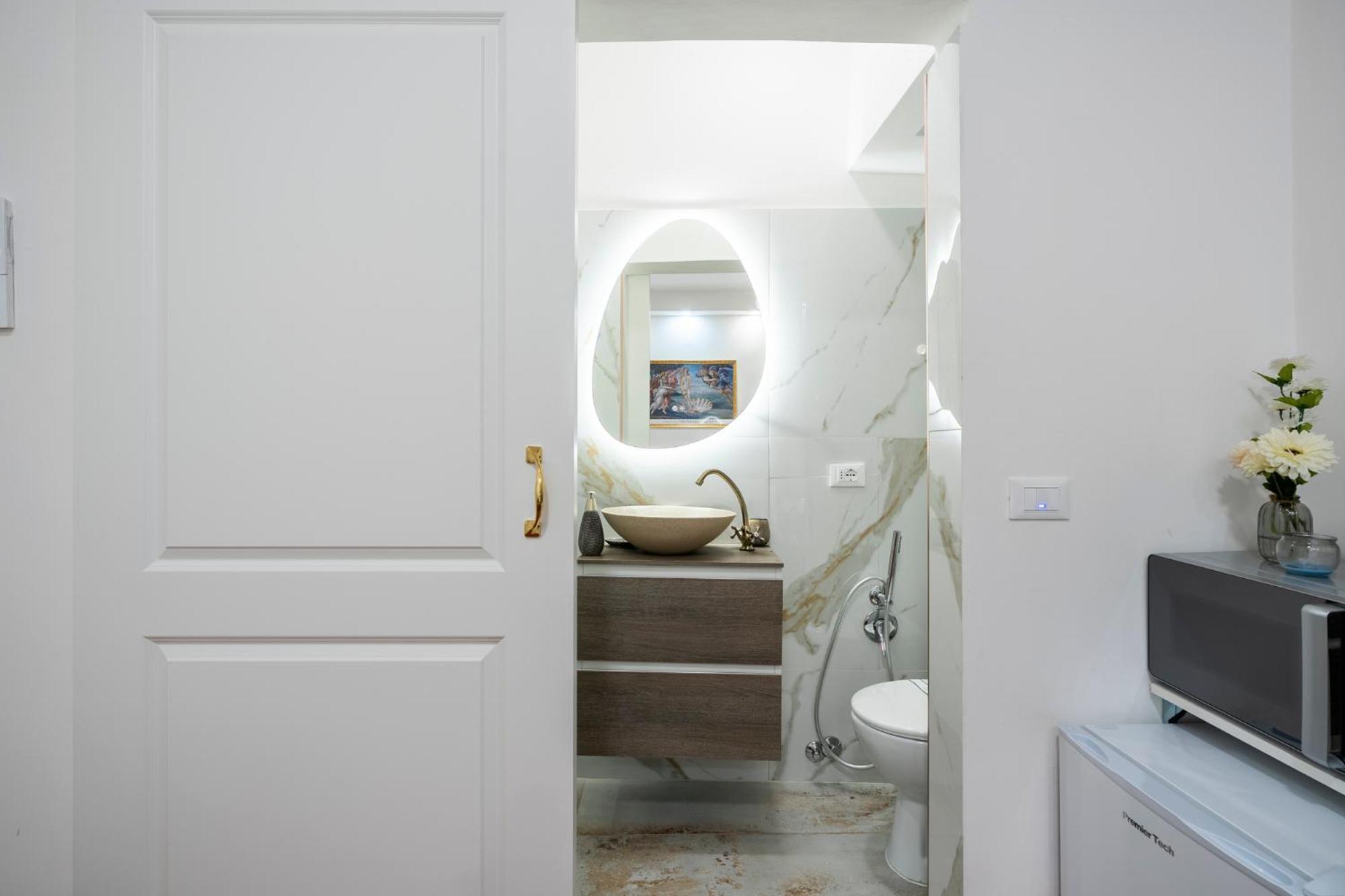Apartment Venus Duomo Square Florence